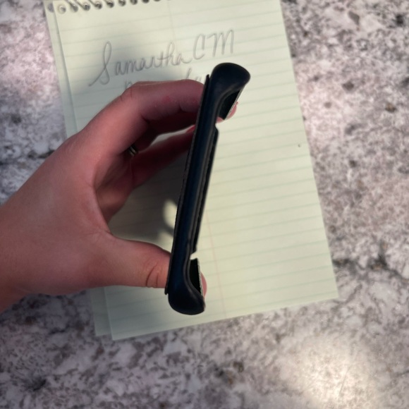 💯 authentic Louis Vuitton XS Max phone card case - Picture 4 of 12